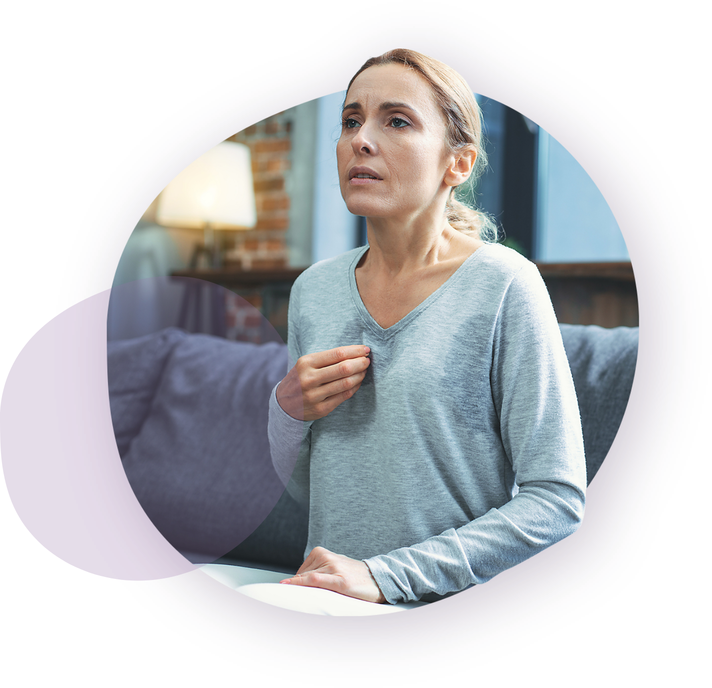 Besorgte Frau mit Schweißausbrüchen